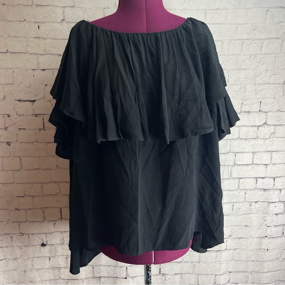 MLM label size large Maison black off the shoulder top